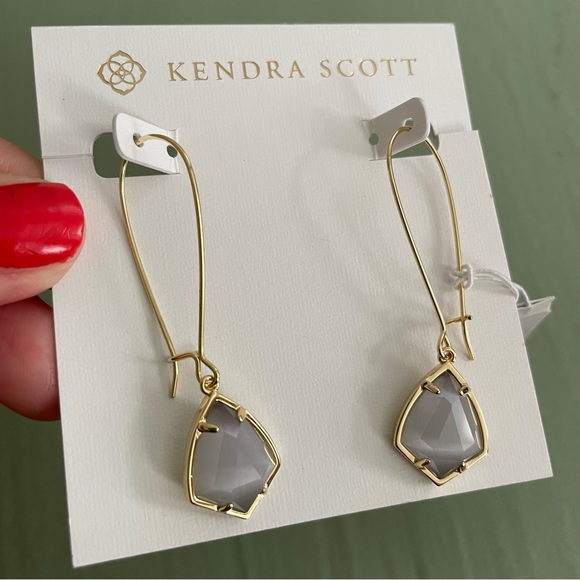 Kendra Scott Slate Cat's Eye Silver Cory Necklace & Carrine Earrings - Picture 12 of 15
